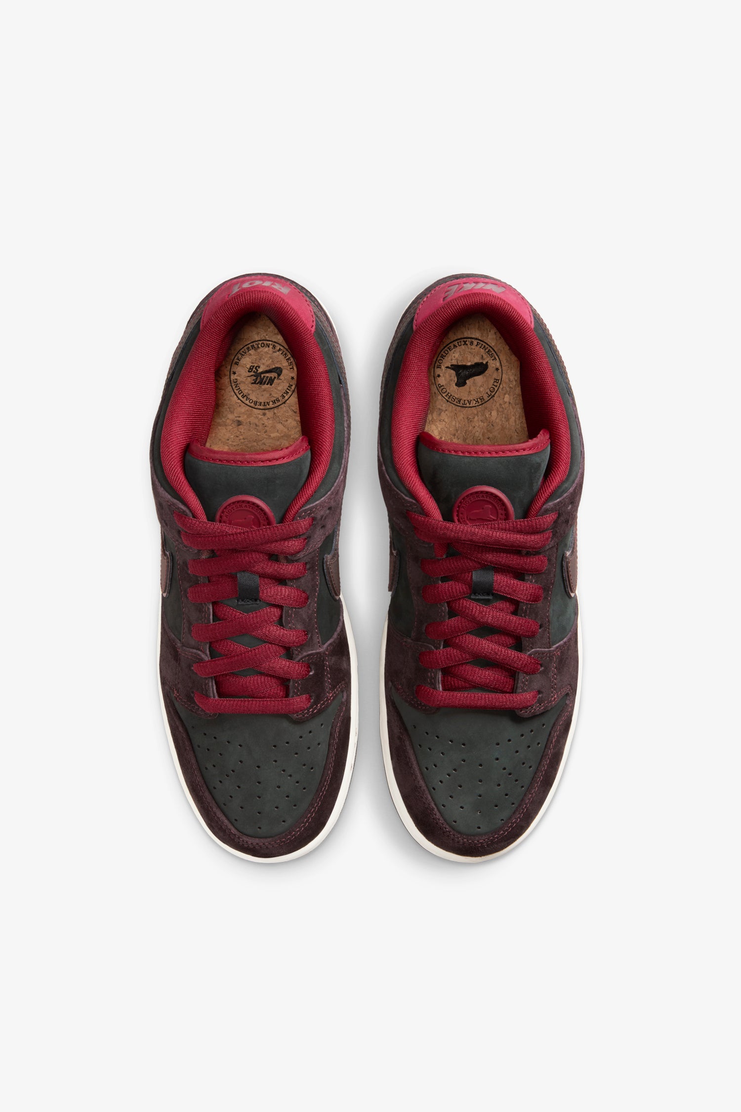 SB Dunk Low x RIOT Skateshop- Selectshop FRAME