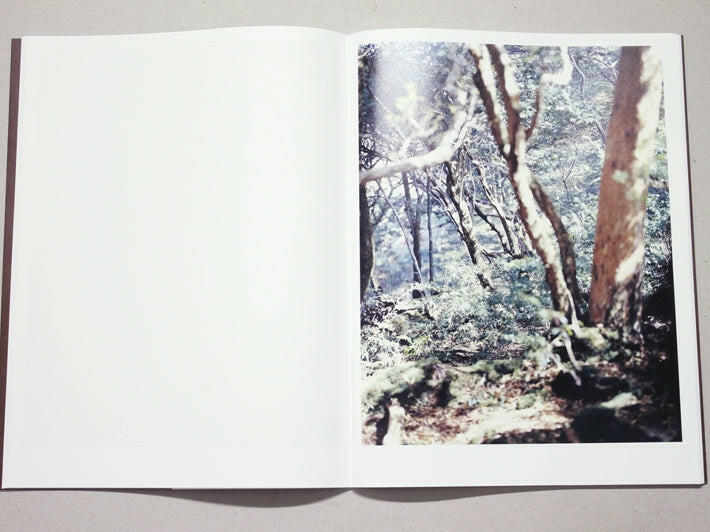 Selectshop FRAME - FRAME BOOK YOSHIHIKO UEDA, Materia Book Dubai