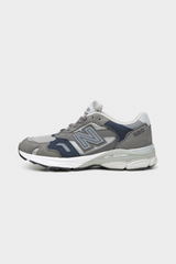 Selectshop FRAME - NEW BALANCE M920GNS "Made in England "Grey Navy" Footwear Concept Store Dubai