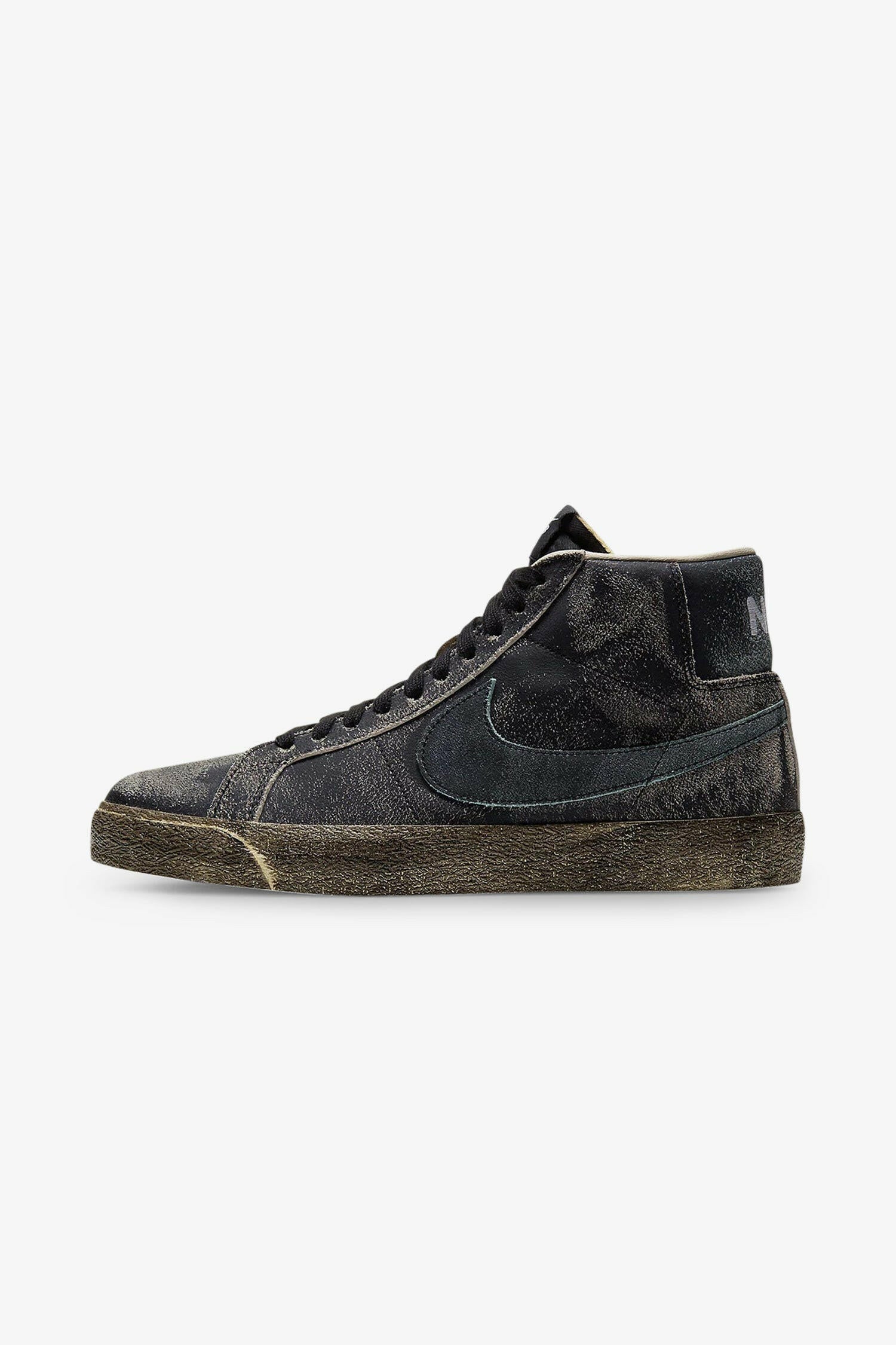 Selectshop FRAME - NIKE SB Blazer Mid PRM "Faded Black" footwear Dubai