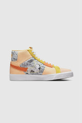 Selectshop FRAME - NIKE SB Nike SB Blazer Mid Premium Paisley "White Peach" Footwear Dubai