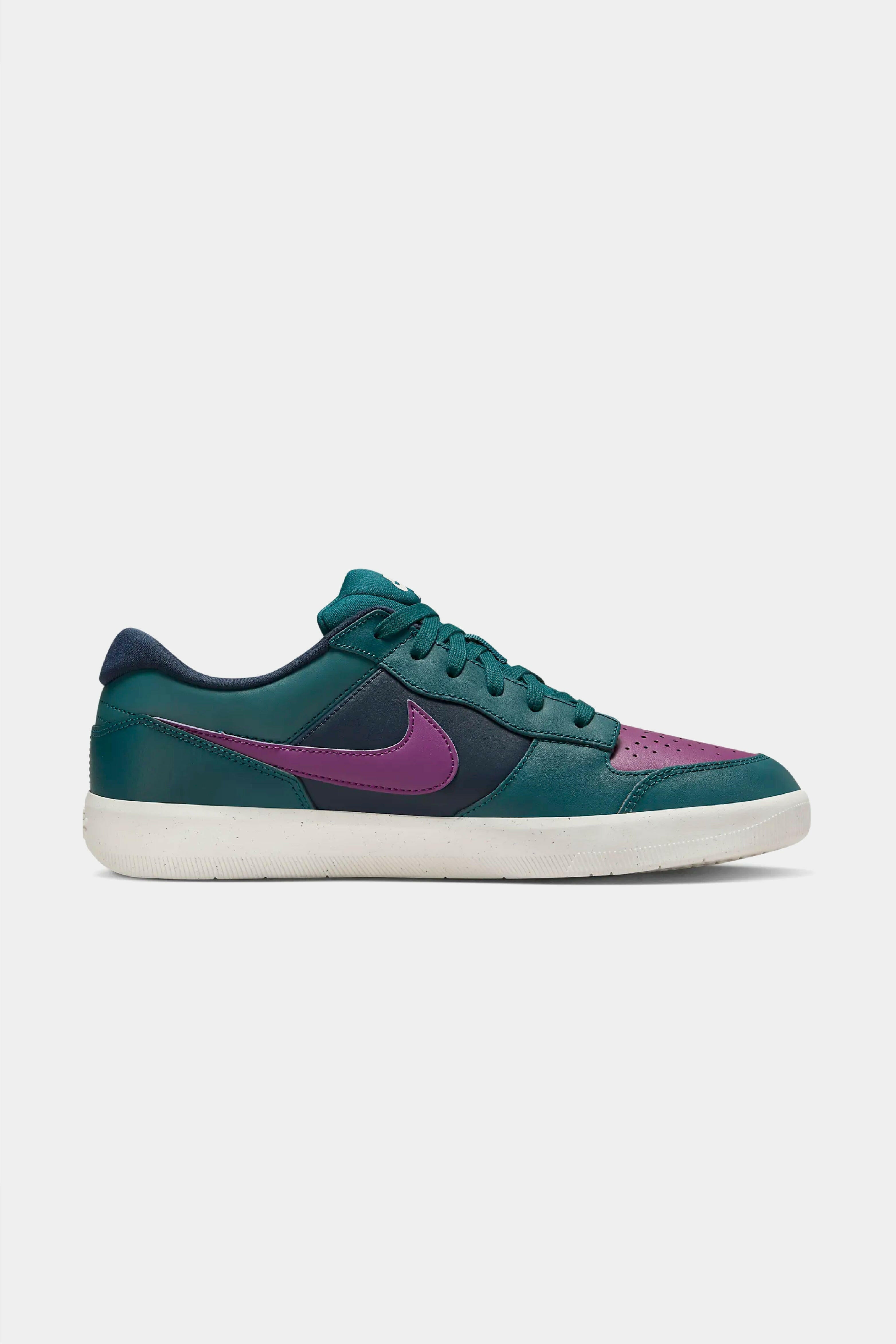 Selectshop FRAME - NIKE SB Nike SB Force 58 “Hyper Royal” Footwear Dubai