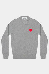 Selectshop FRAME - COMME DES GARCONS PLAY Comme des Garçons x Invader V Neck Sweats-Knits متجر مفهوم البلوزات x متجر إنفادر دبي