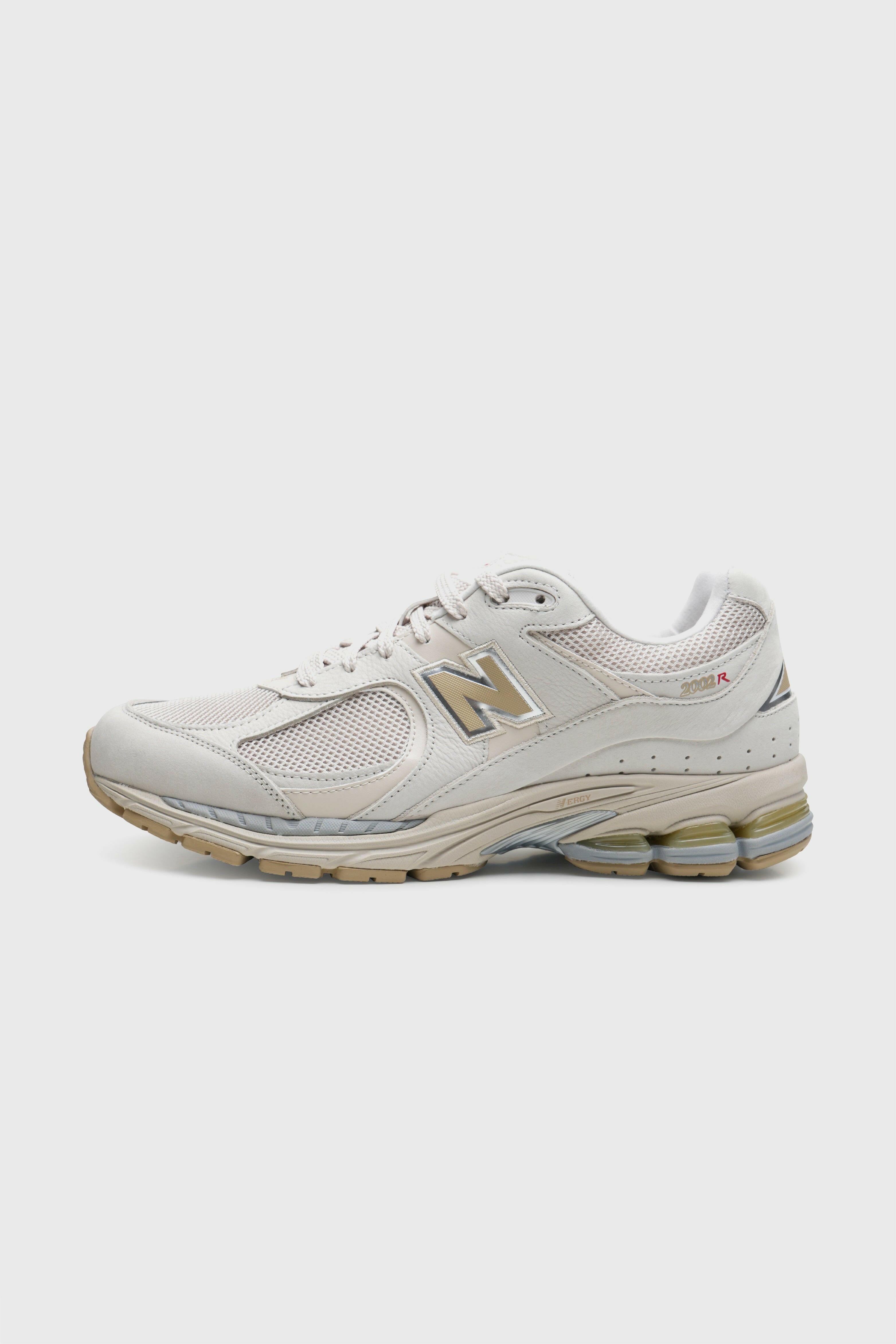 Selectshop FRAME - NEW BALANCE ML2002R3 "البيج الأبيض" متجر الأحذية "البيج الأبيض" دبي