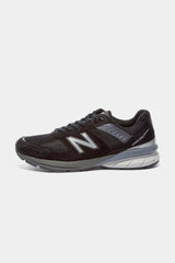 Selectshop FRAME - NEW BALANCE 9900 990v5 "صنع في الولايات المتحدة الأمريكية" متجر مفهوم الأحذية في دبي