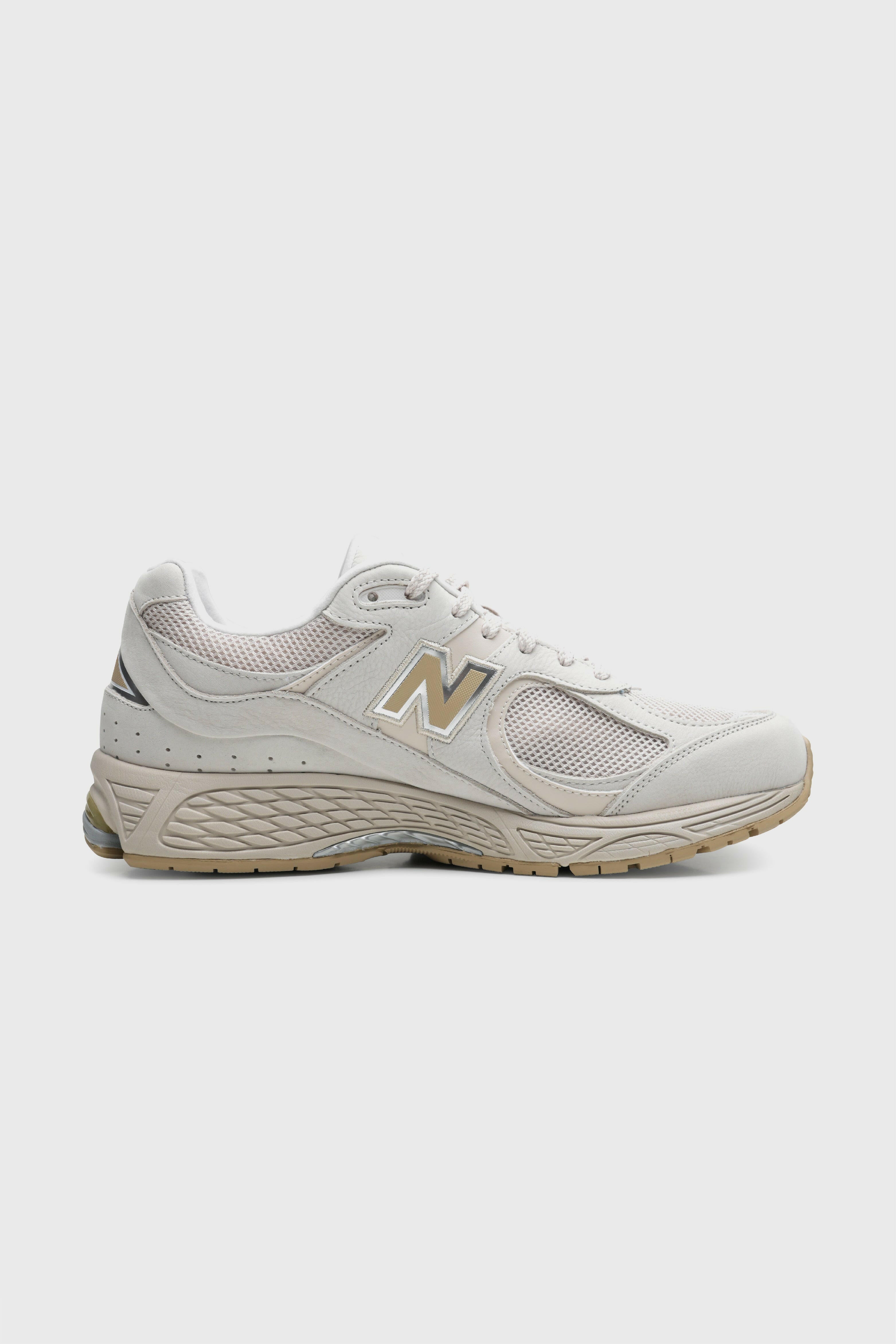 Selectshop FRAME - NEW BALANCE ML2002R3 "البيج الأبيض" متجر الأحذية "البيج الأبيض" دبي