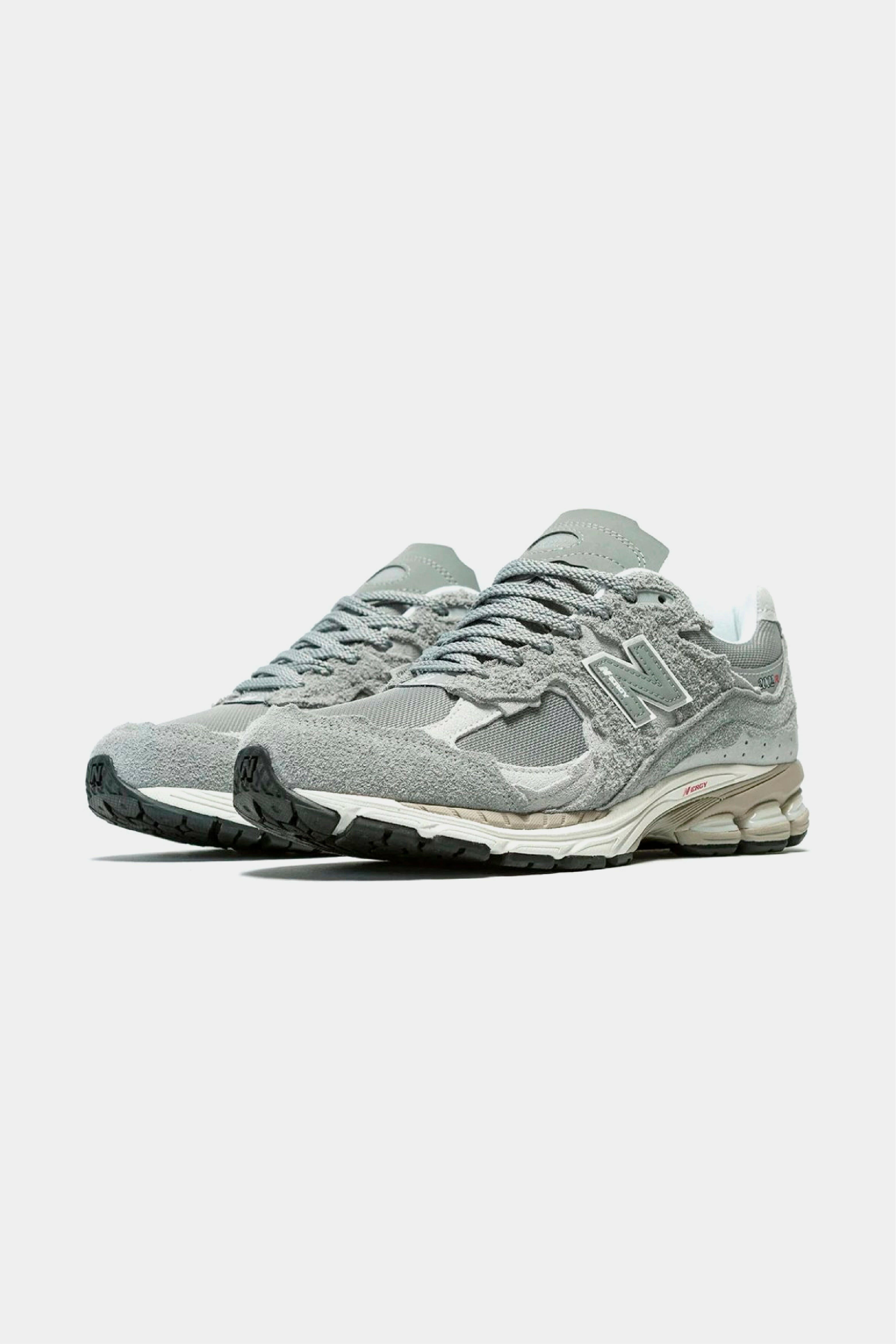 Selectshop FRAME - NEW BALANCE 2002R "Protection Pack Grey" Footwear Concept Store Dubai