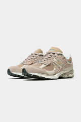 Selectshop FRAME - NEW BALANCE 2002R "Protection Pack Driftwood" Footwear Concept Store Dubai