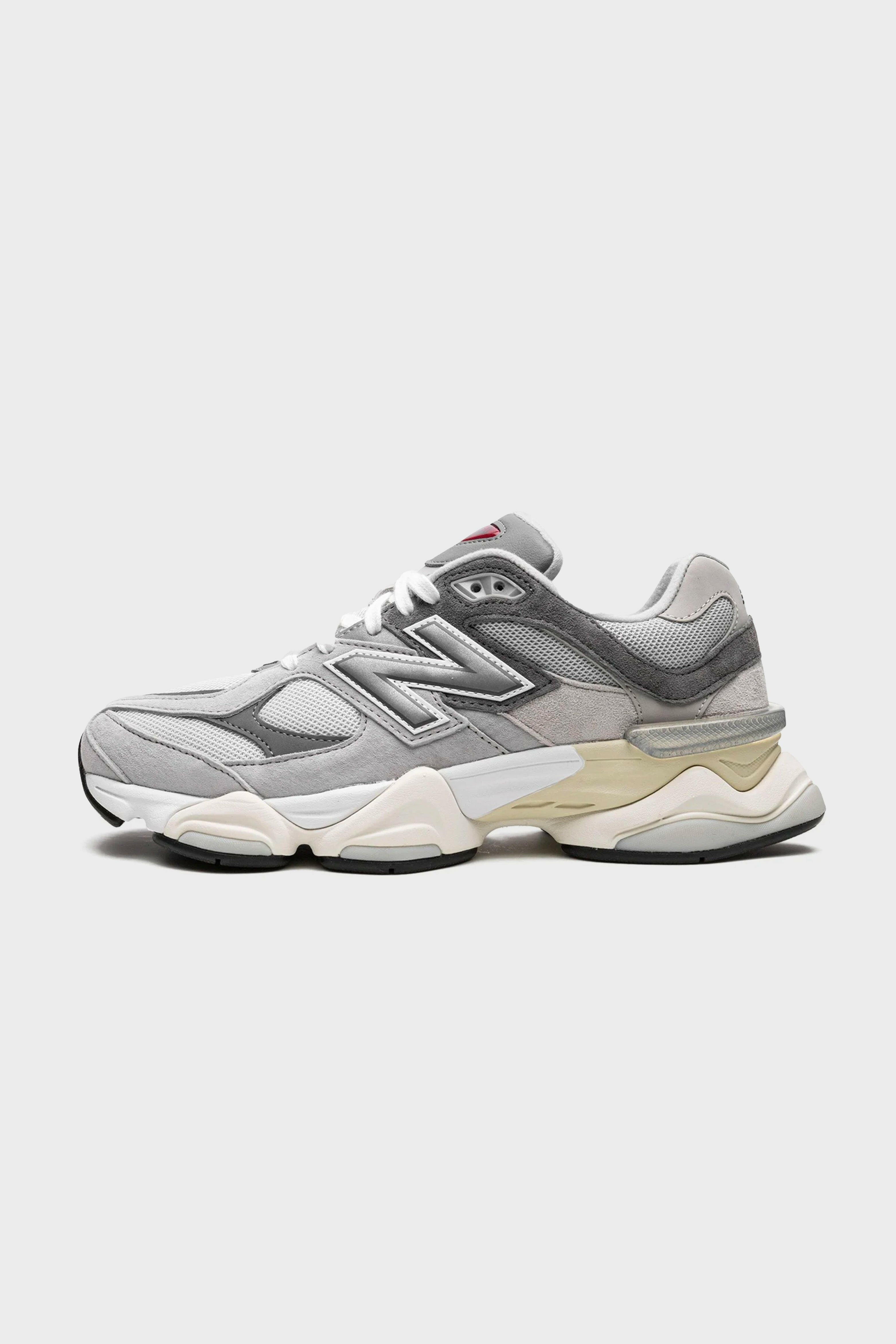 Selectshop FRAME - NEW BALANCE 9060 "Rain Cloud Grey" Footwear Concept Store Dubai