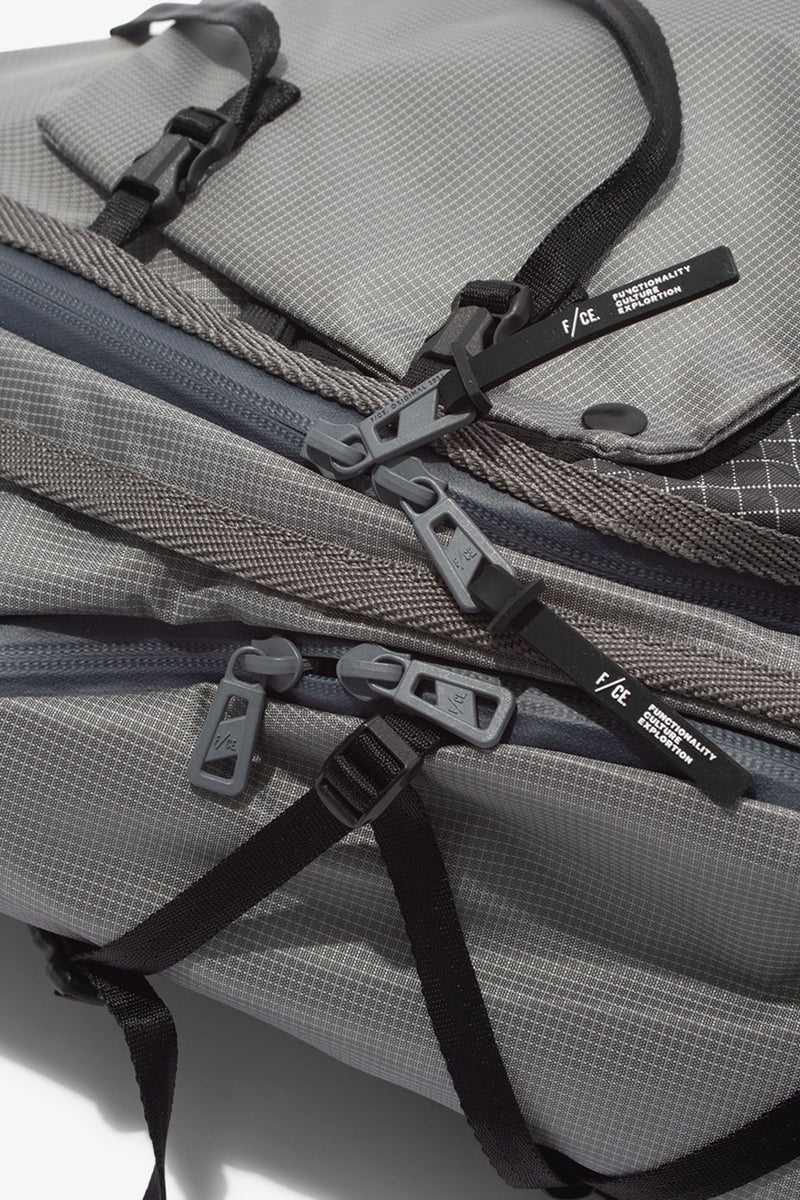 3 Points Slinger Bag- Selectshop FRAME