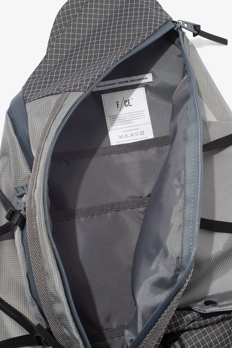 3 Points Slinger Bag- Selectshop FRAME