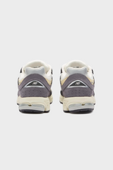 Selectshop FRAME - NEW BALANCE 2002R "Slate Grey Raincloud" Footwear Concept Store Dubai