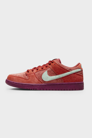 SB Dunk Low “Mystic Red"