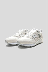 Selectshop FRAME - COMME DES GARÇONS HOMME New Balance 580 Sneakers Footwear Concept Store Dubai