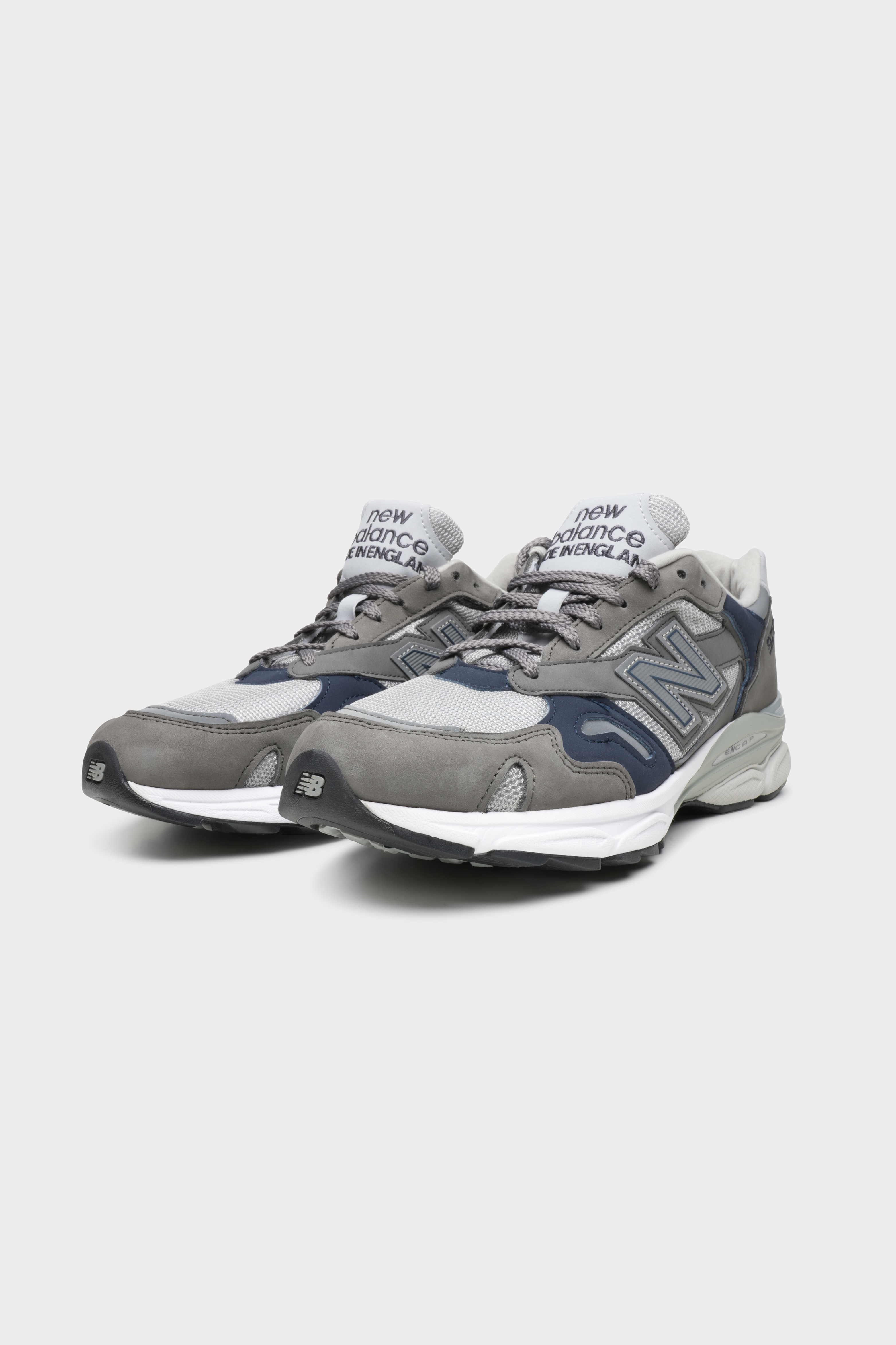 Selectshop FRAME - NEW BALANCE M920GNS "Made in England "Grey Navy" Footwear Concept Store Dubai