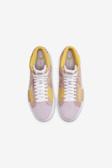 Selectshop FRAME - NIKE SB Nike SB Zoom Blazer Mid Premium “Rose Paisley” Footwear Dubai