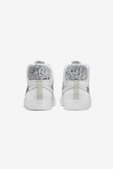 Selectshop FRAME - NIKE SB Nike SB Zoom Blazer Mid Edge Floral "White Grey" Footwear Dubai