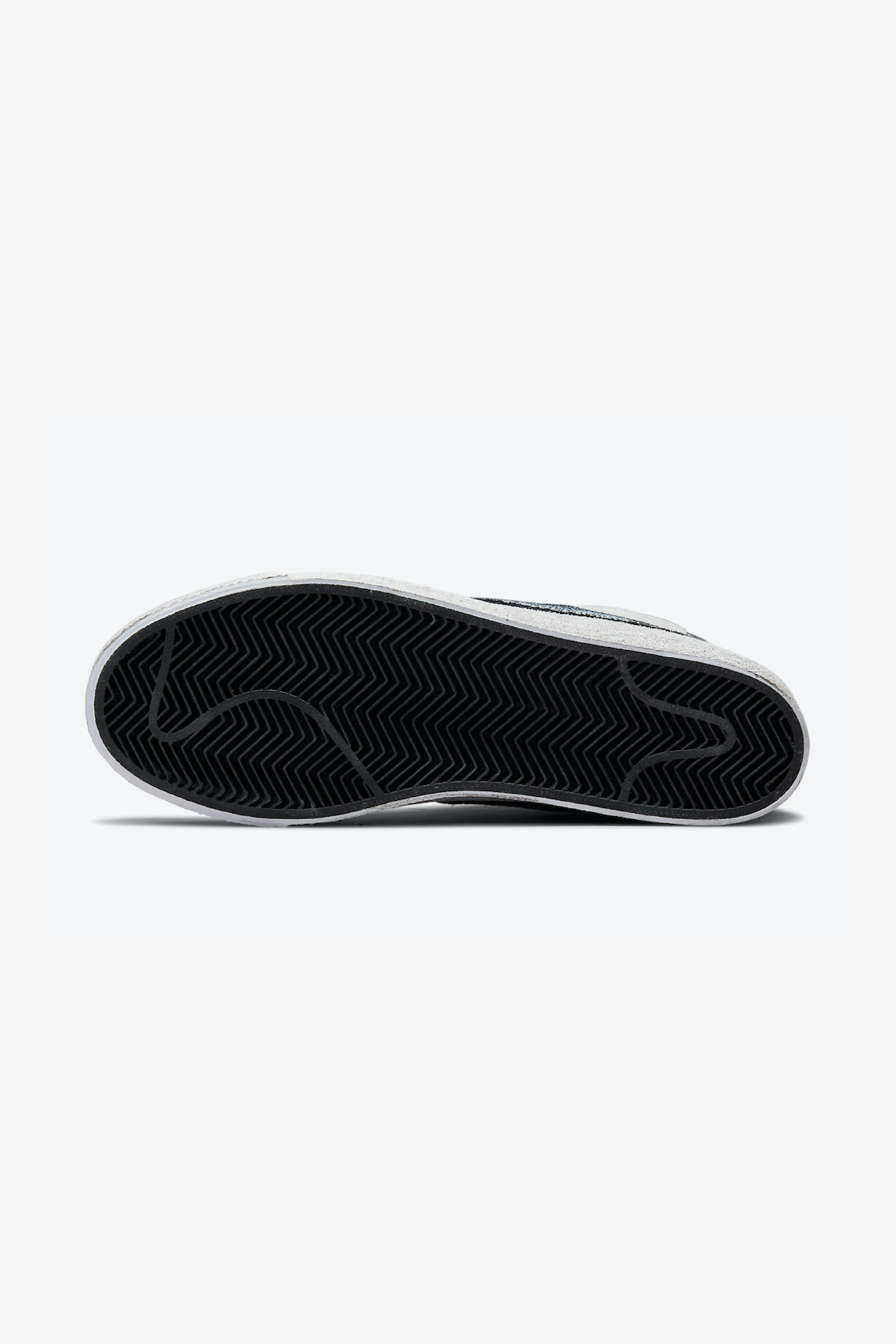 Selectshop FRAME - NIKE SB Nike SB Zoom Blazer Mid PRM "Faded Sail Black" Footwear Dubai