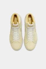 Selectshop FRAME - NIKE SB Nike SB Blazer Mid PRM "Lemon Wash" Footwear Dubai