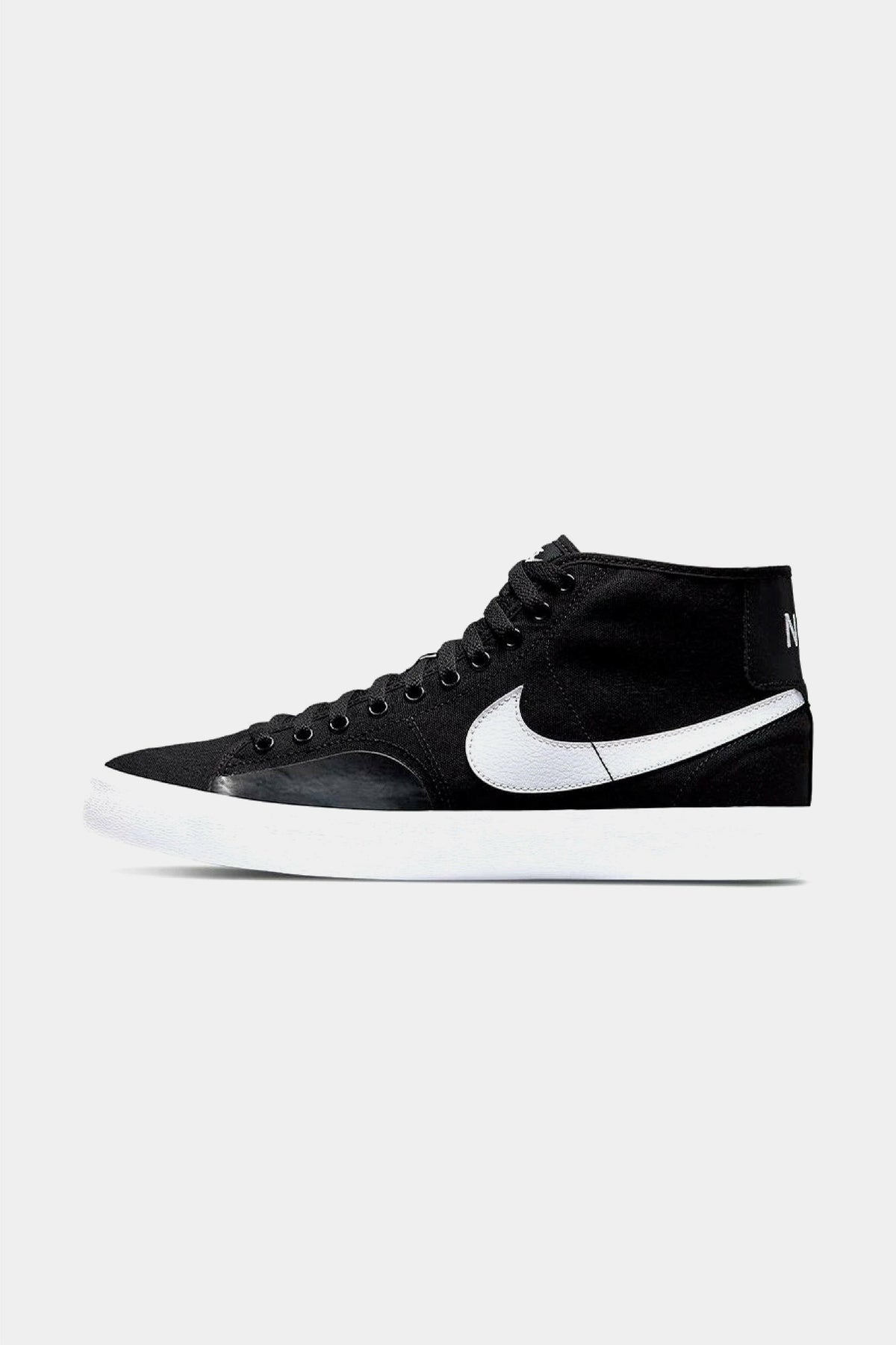 Selectshop FRAME - NIKE SB Nike SB Blazer Court Mid Footwear Dubai