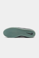 Selectshop FRAME - NIKE SB Ishod Wair SB Premium "Chicago" Footwear Concept Store Dubai