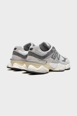 Selectshop FRAME -NEW BALANCE 9060 "Rain Cloud Grey" Footwear Concept Store Dubai