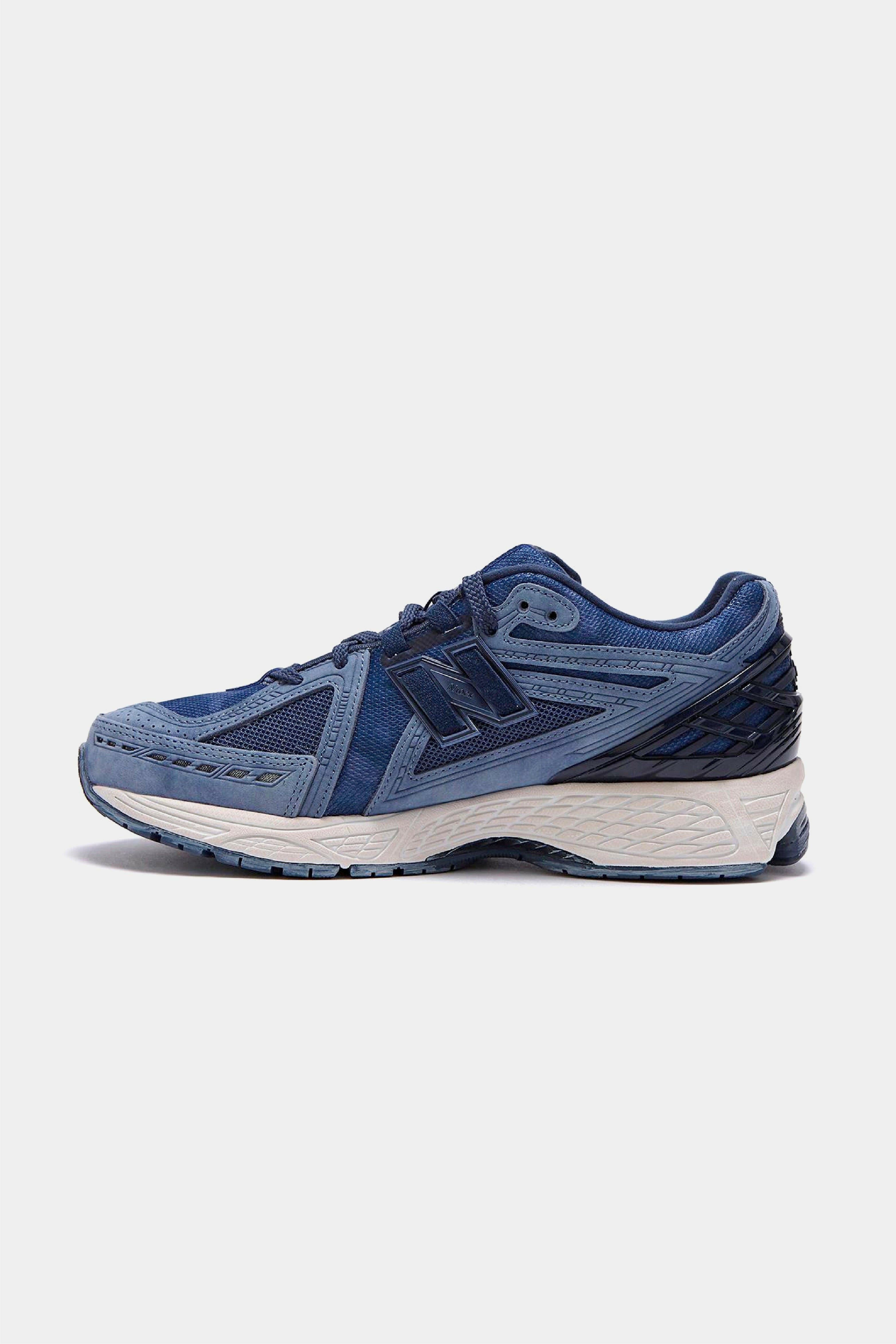 Selectshop FRAME - NEW BALANCE 1960R " Sapphire Blue" Footwear Concept Store Dubai