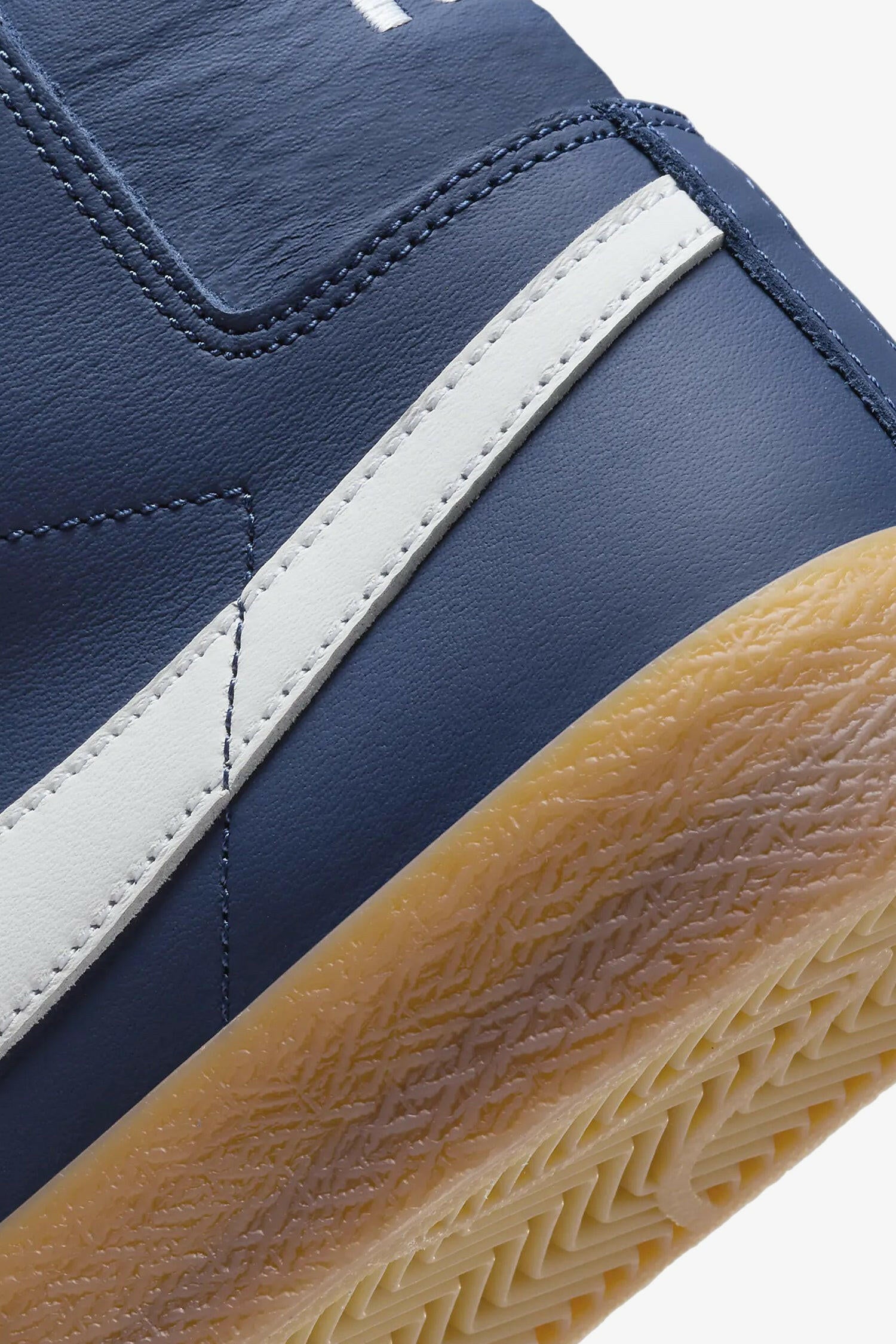 Zoom Blazer Mid SB "Navy Gum"- Selectshop FRAME