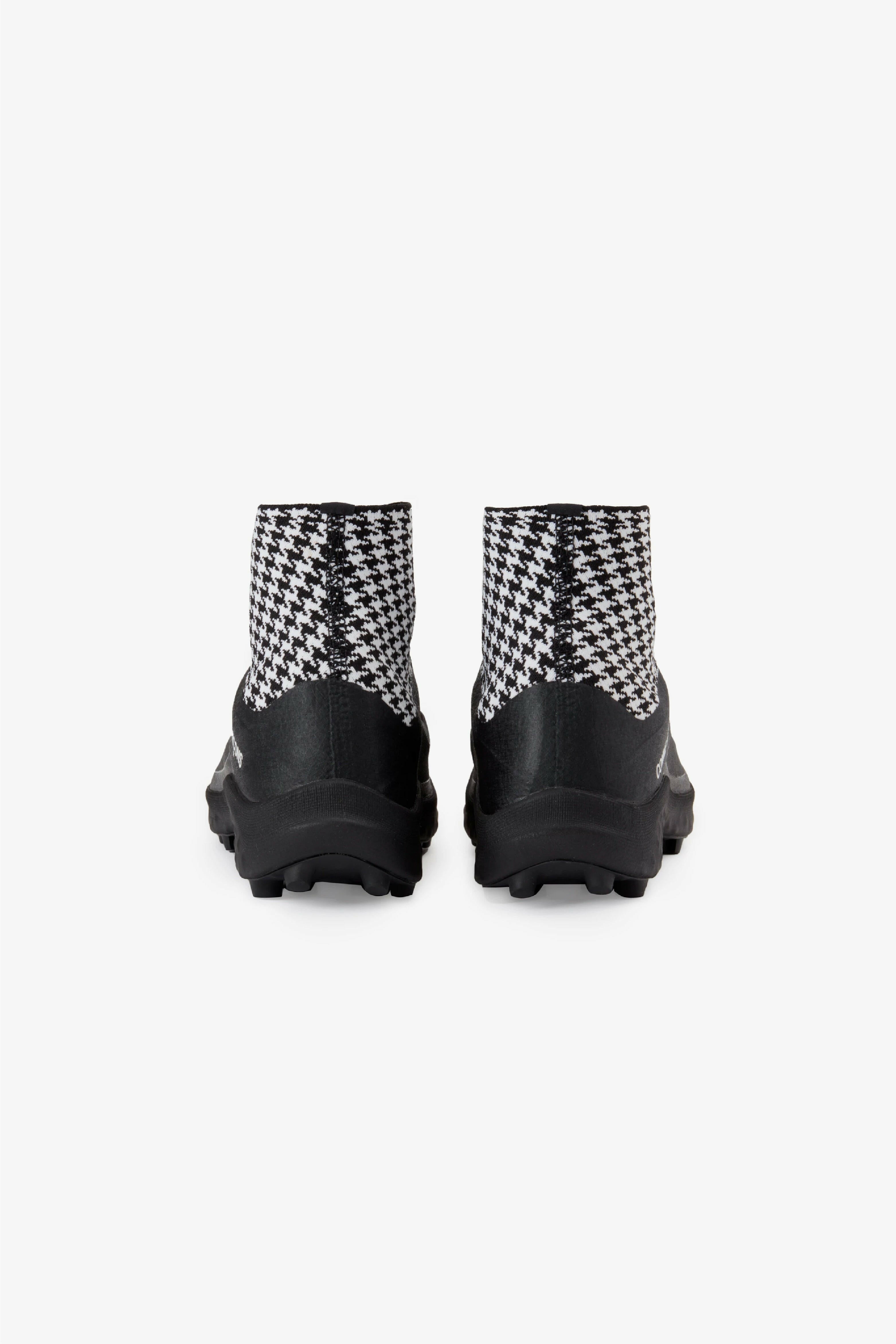 Selectshop FRAME -COMME DES GARÇONS Comme des Garçons  x Salomon Cross Footwear Dubai