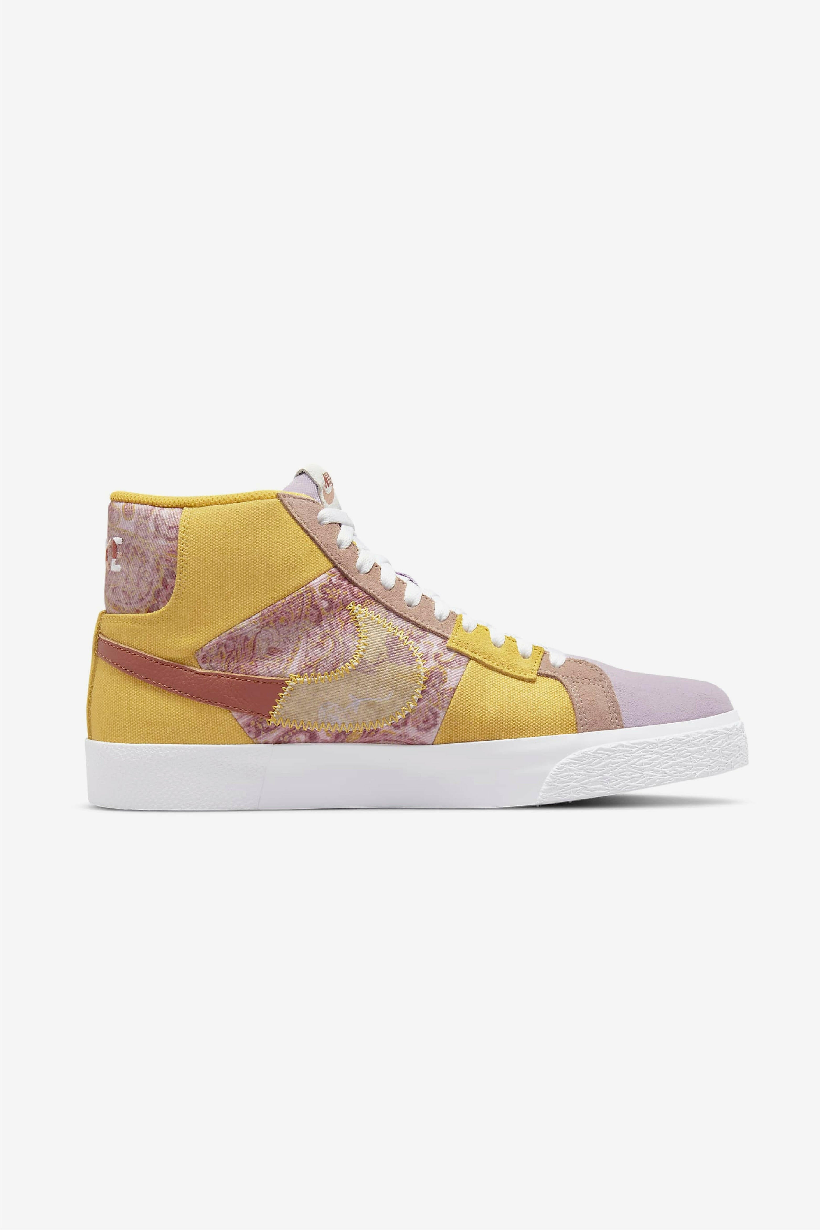 Selectshop FRAME -NIKE SB Nike SB  Zoom Blazer Mid Premium "Rose Paisley" フットウェア ドバイ