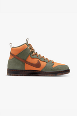 Selectshop FRAME - NIKE SB Pass~Port x Nike SB Dunk High “Workboot” Footwear Dubai