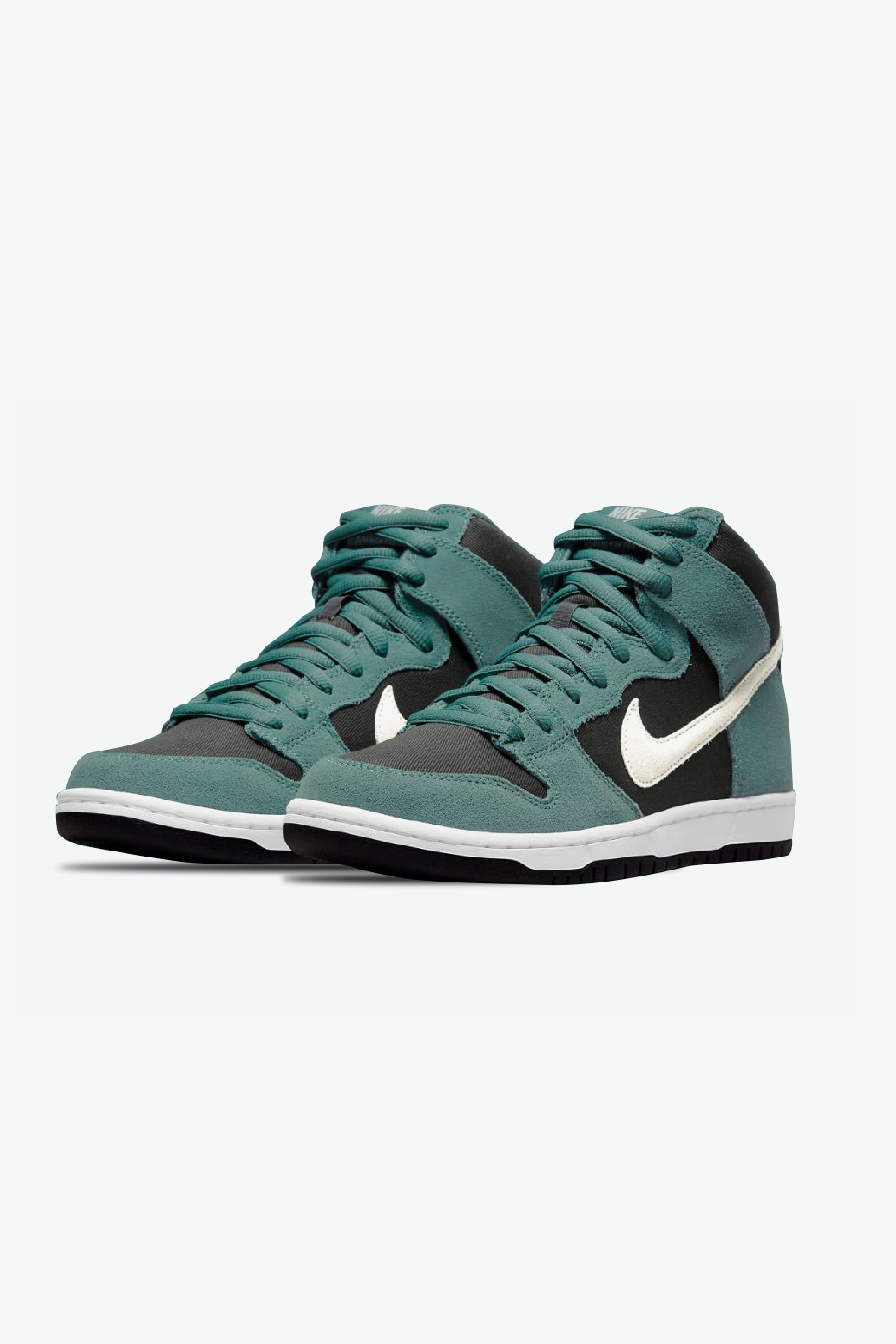 Selectshop FRAME - NIKE SB Nike SB Dunk High Pro "Mineral Slate Suede" Footwear Dubai