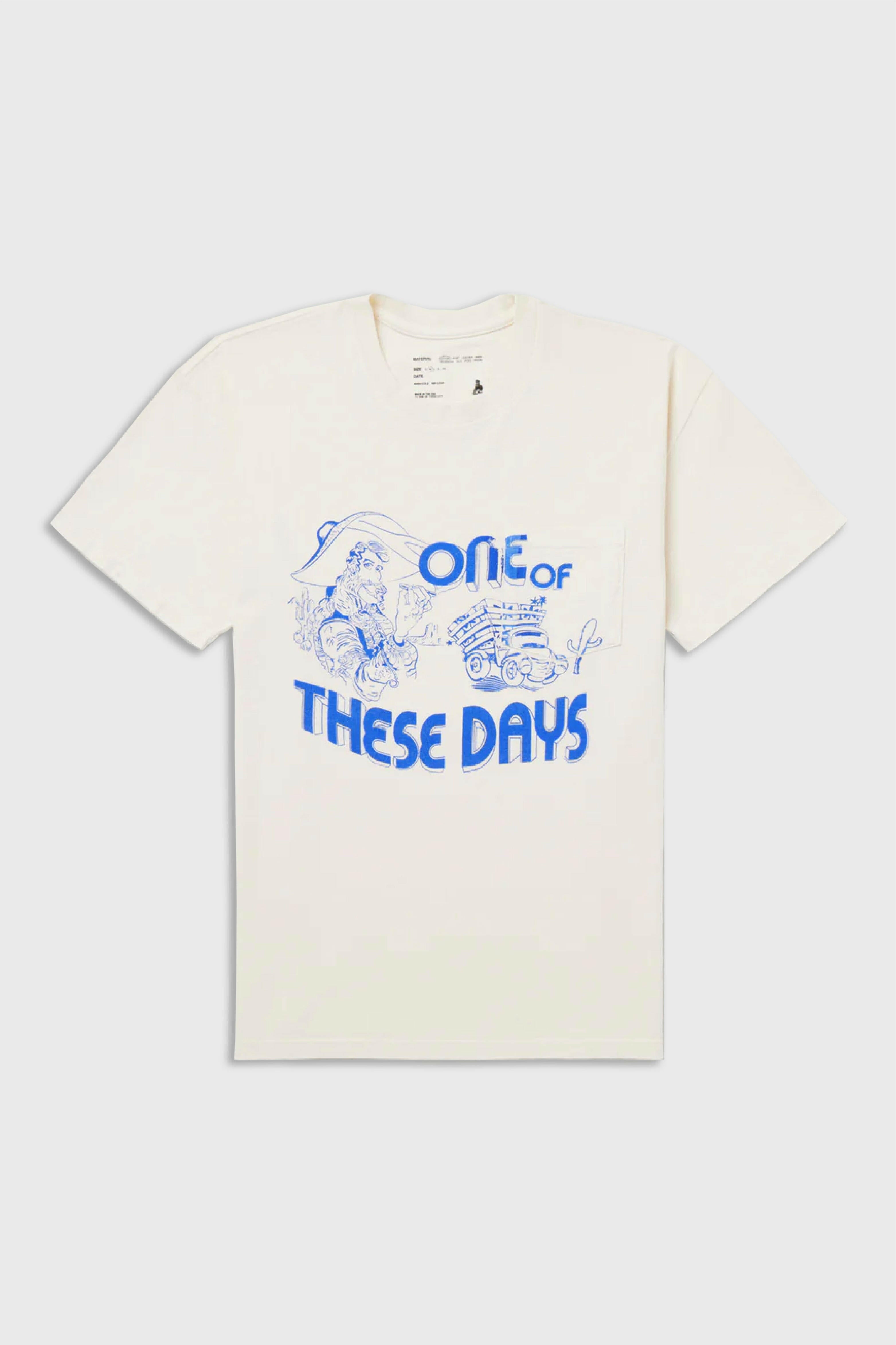 Selectshop FRAME -ONE OF THESE DAYS パナマ 赤 ポケット Tシャツ Tシャツ コンセプト ストア ドバイ