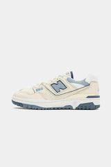 Selectshop FRAME -NEW BALANCE 550 "Vintage Indigo Beige" Footwear Concept Store Dubai