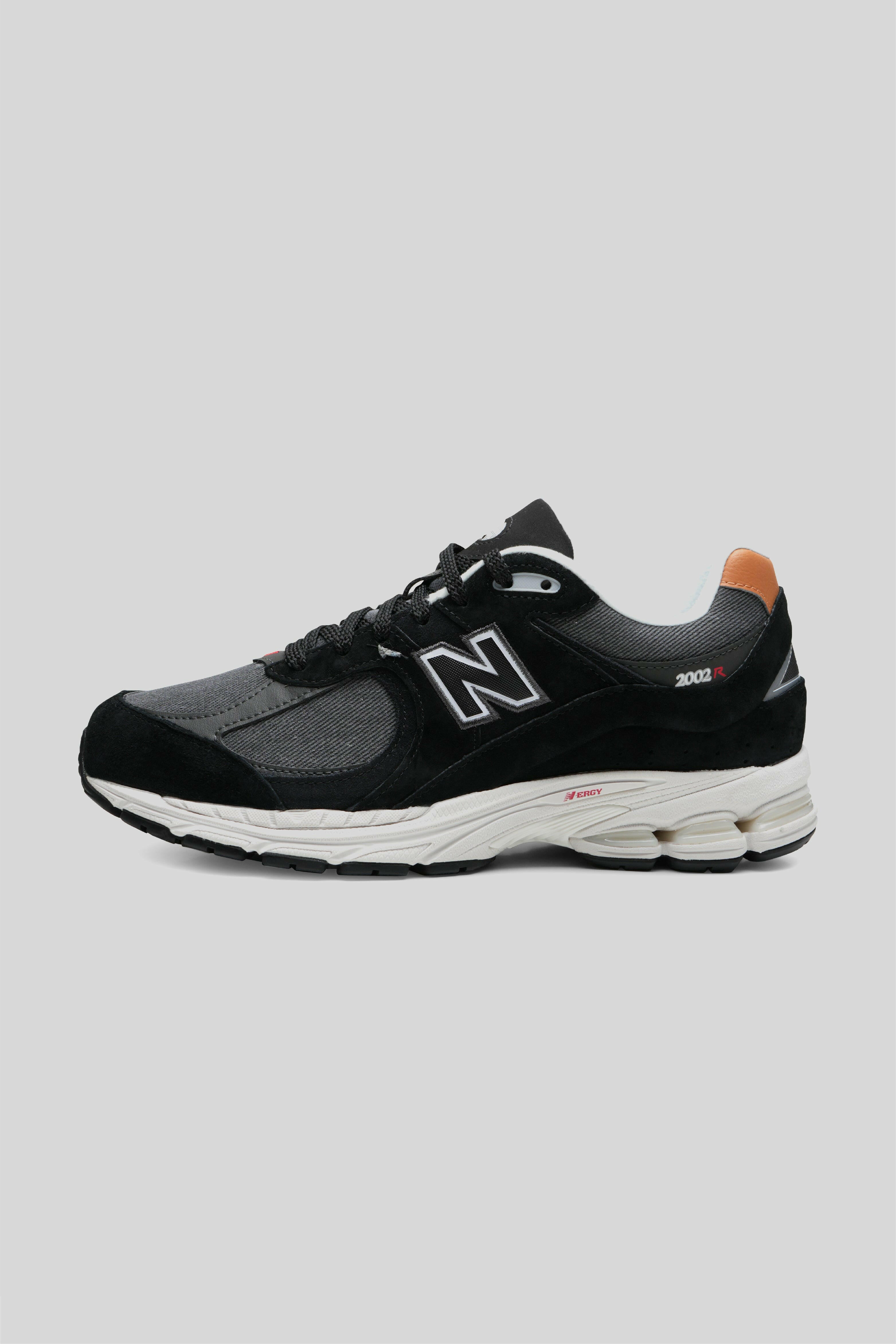 Selectshop FRAME -NEW BALANCE M2002REB "Black Denim" Footwear Concept Store Dubai