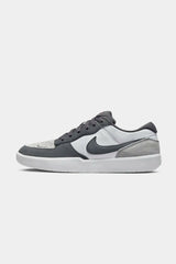 Selectshop FRAME - NIKE SB Force 58 Footwear Concept Store Dubai