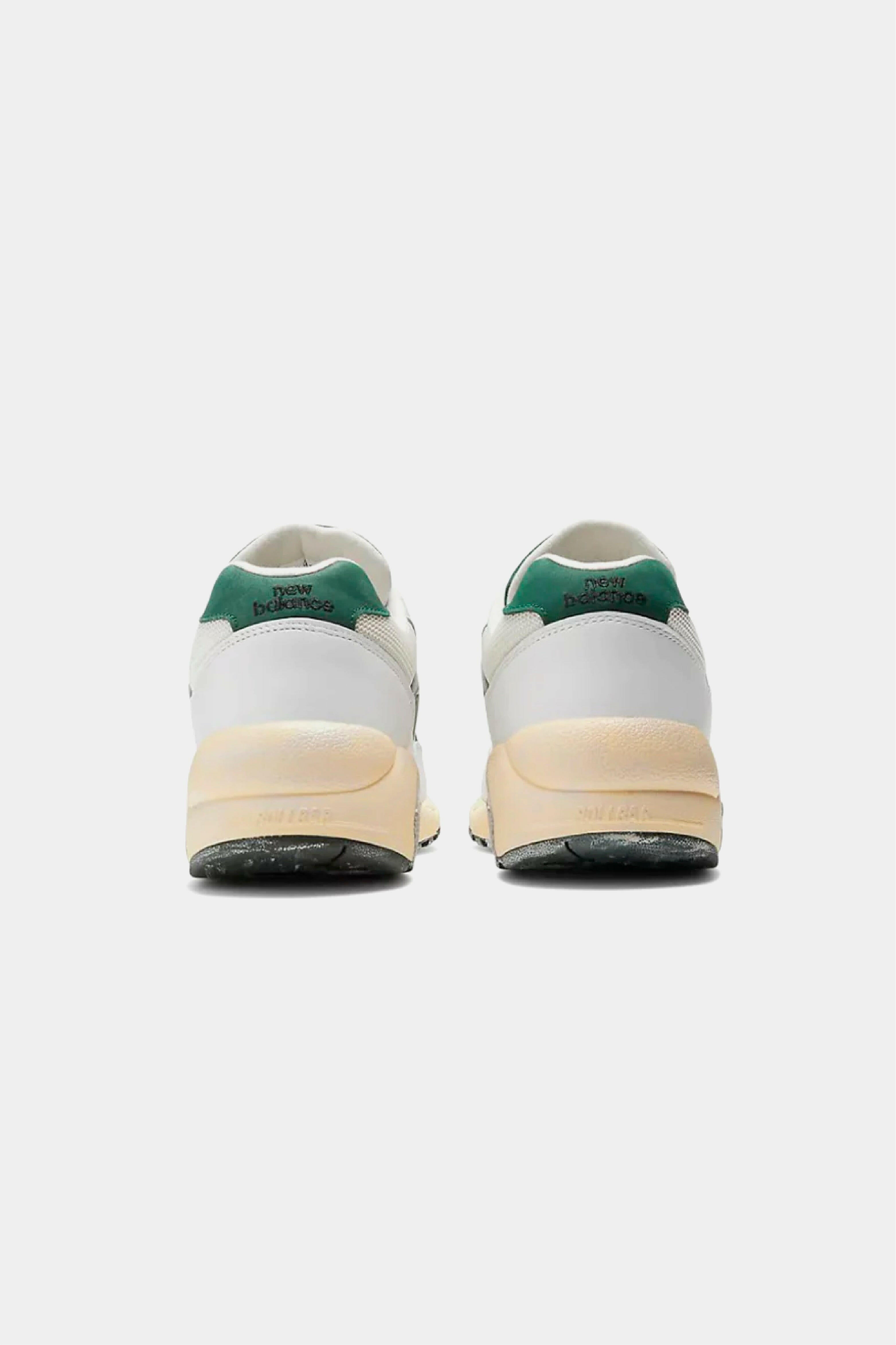 Selectshop FRAME -NEW BALANCE 580 'White Nightwatch Green' Footwear Concept Store Dubai