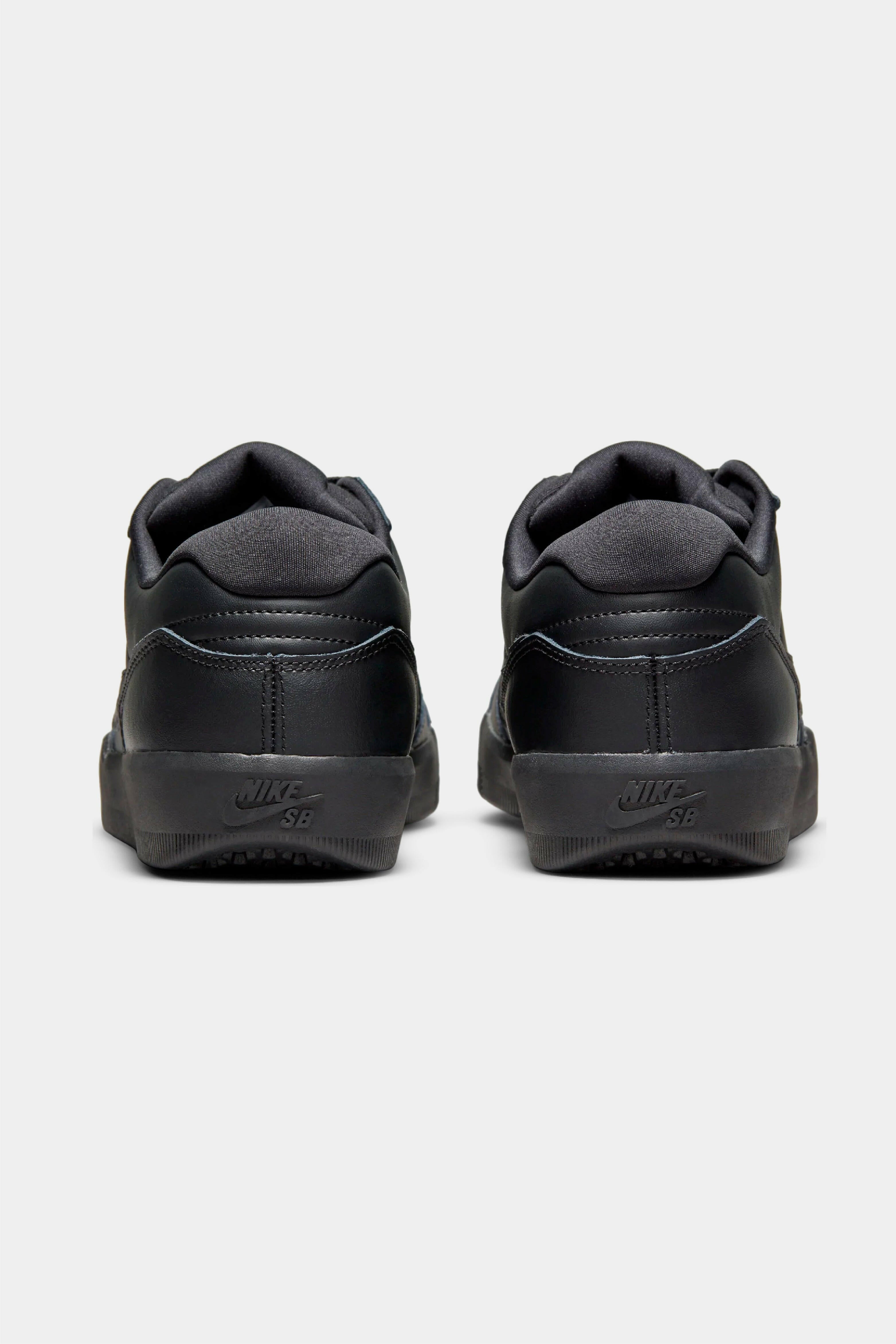 Selectshop FRAME -NIKE SB Nike SB  Force 58 Premium "Triple Black" フットウェア ドバイ