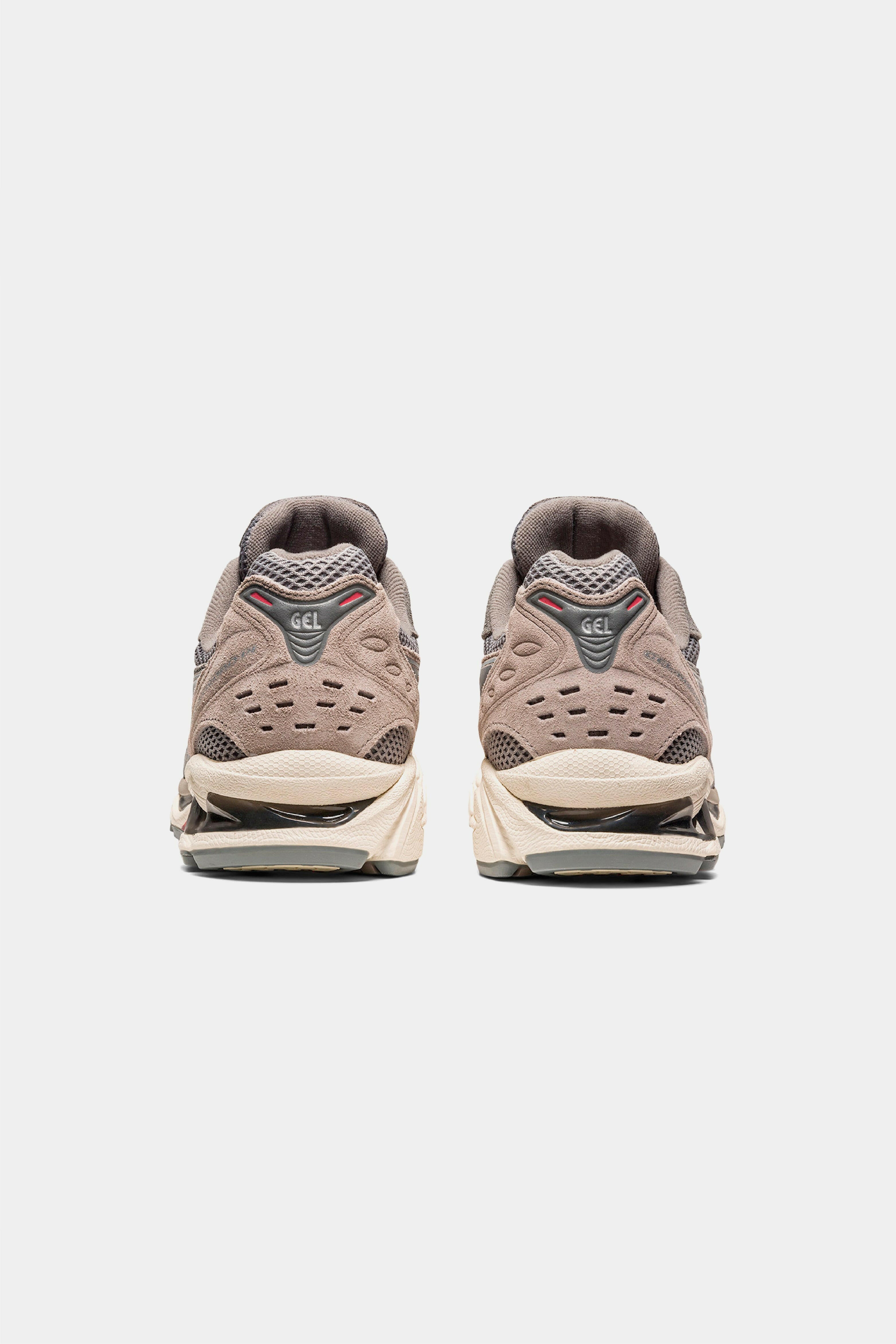 Selectshop FRAME -ASICS Gel Kayano 14 "Clay Grey" フットウェア・コンセプト・ストア ドバイ