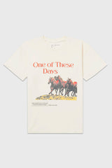 Selectshop FRAME -ONE OF THESE DAYS 野生の馬 Tシャツ Tシャツ コンセプト ストア ドバイ