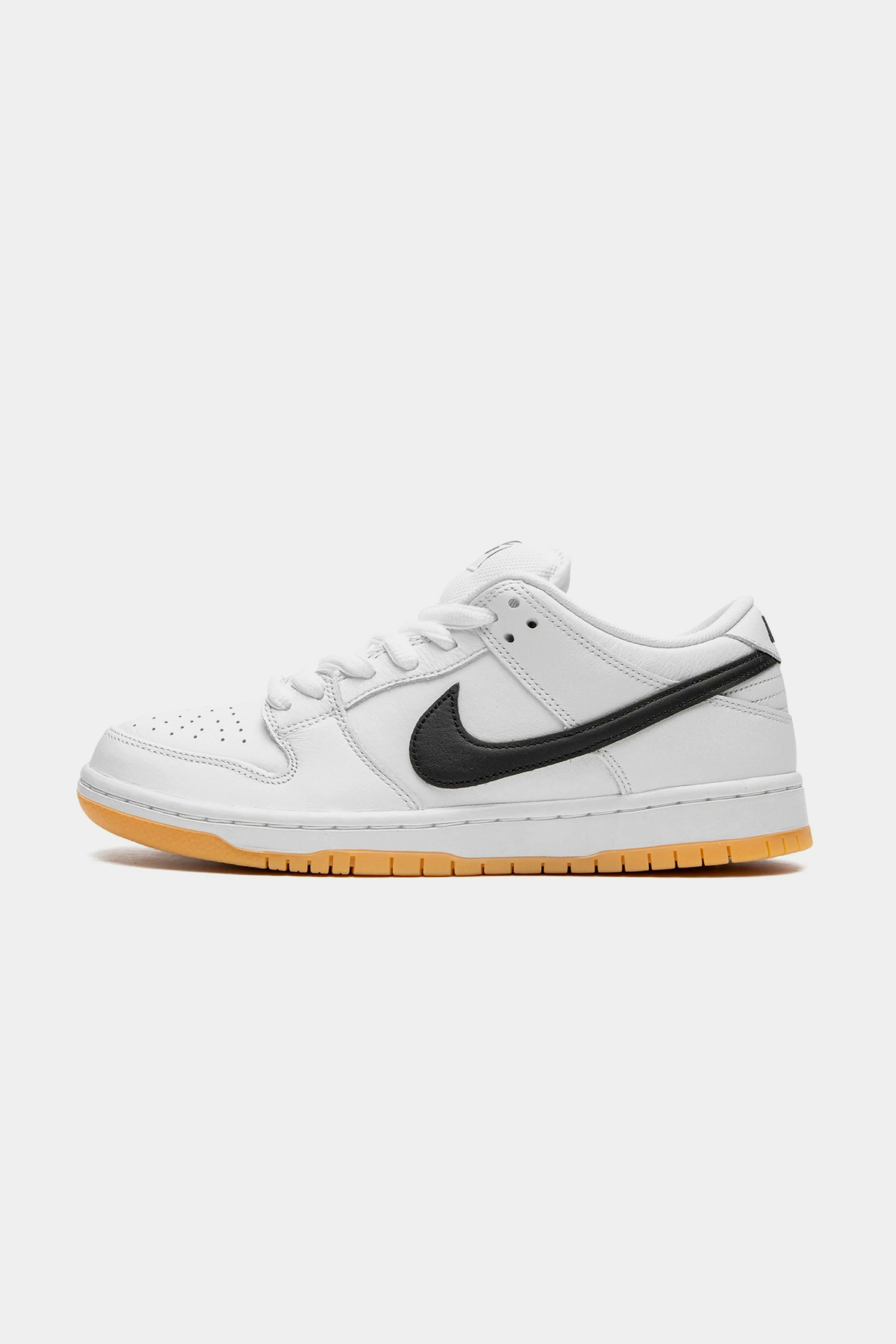 Selectshop FRAME - NIKE SB SB Dunk Low Pro "White Gum" Footwear Concept Store Dubai