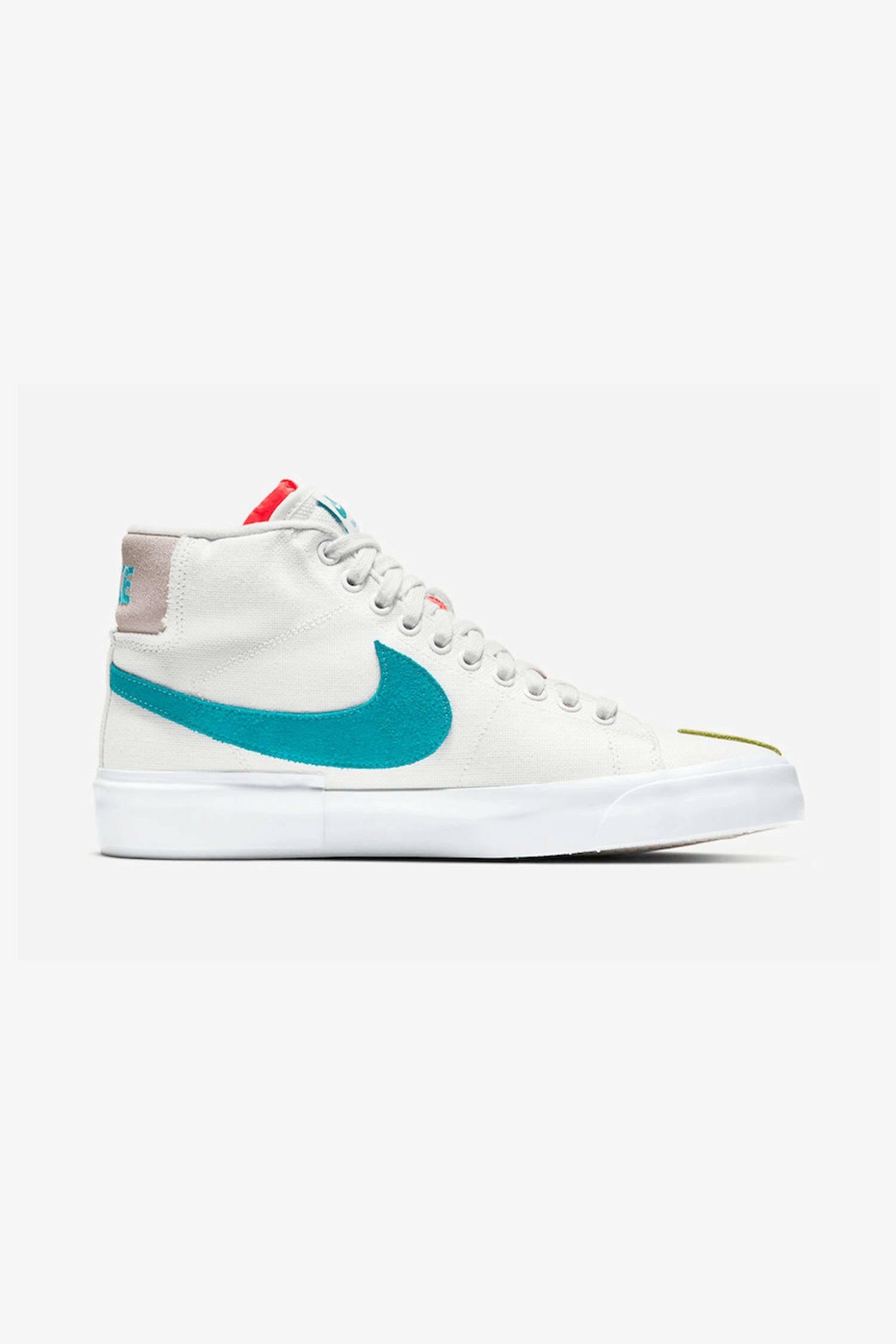 Selectshop FRAME - NIKE SB Zoom Blazer Mid Edge "Hack Pack" Footwear Dubai