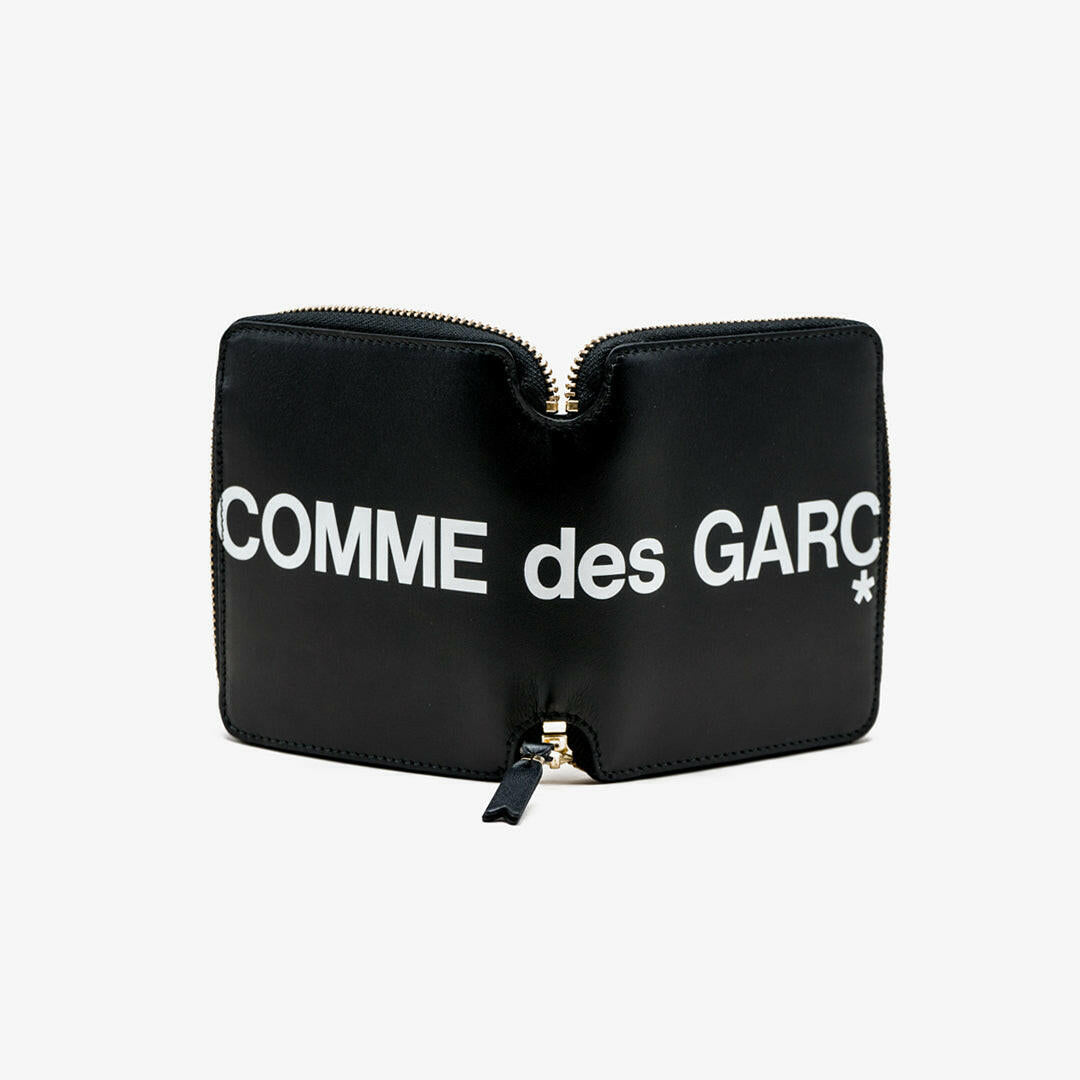 Selectshop FRAME - COMME DES GARCONS WALLETS Huge Logo Wallet (SA2100HL) Wallet Dubai