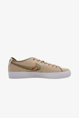 Selectshop FRAME - NIKE SB Blazer Court DVDL "Grain" footwear Dubai