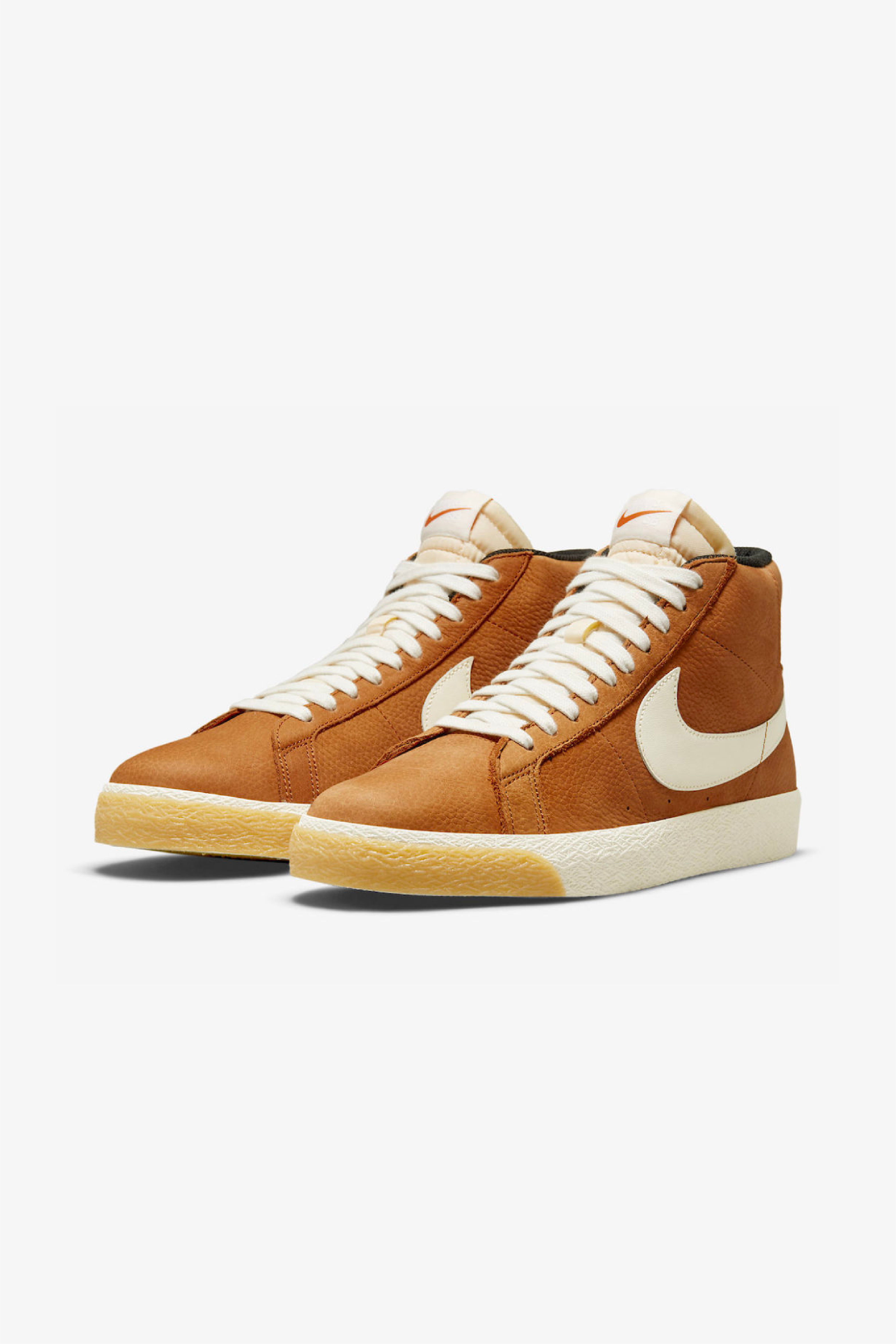 Selectshop FRAME - NIKE SB Nike SB Blazer Mid ISO "Dark Russet" Footwear Dubai