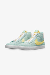 Selectshop FRAME - NIKE SB Blazer Mid PRM "Faded Light Dew" footwear Dubai