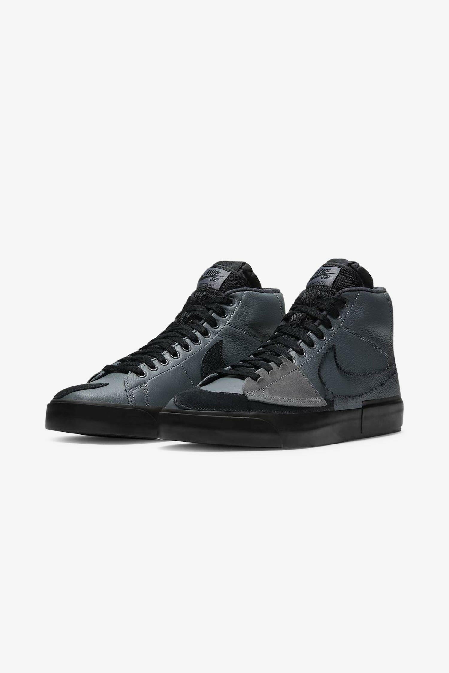 Selectshop FRAME - NIKE SB Zoom Blazer Mid Edge "Hack Pack" Footwear Dubai