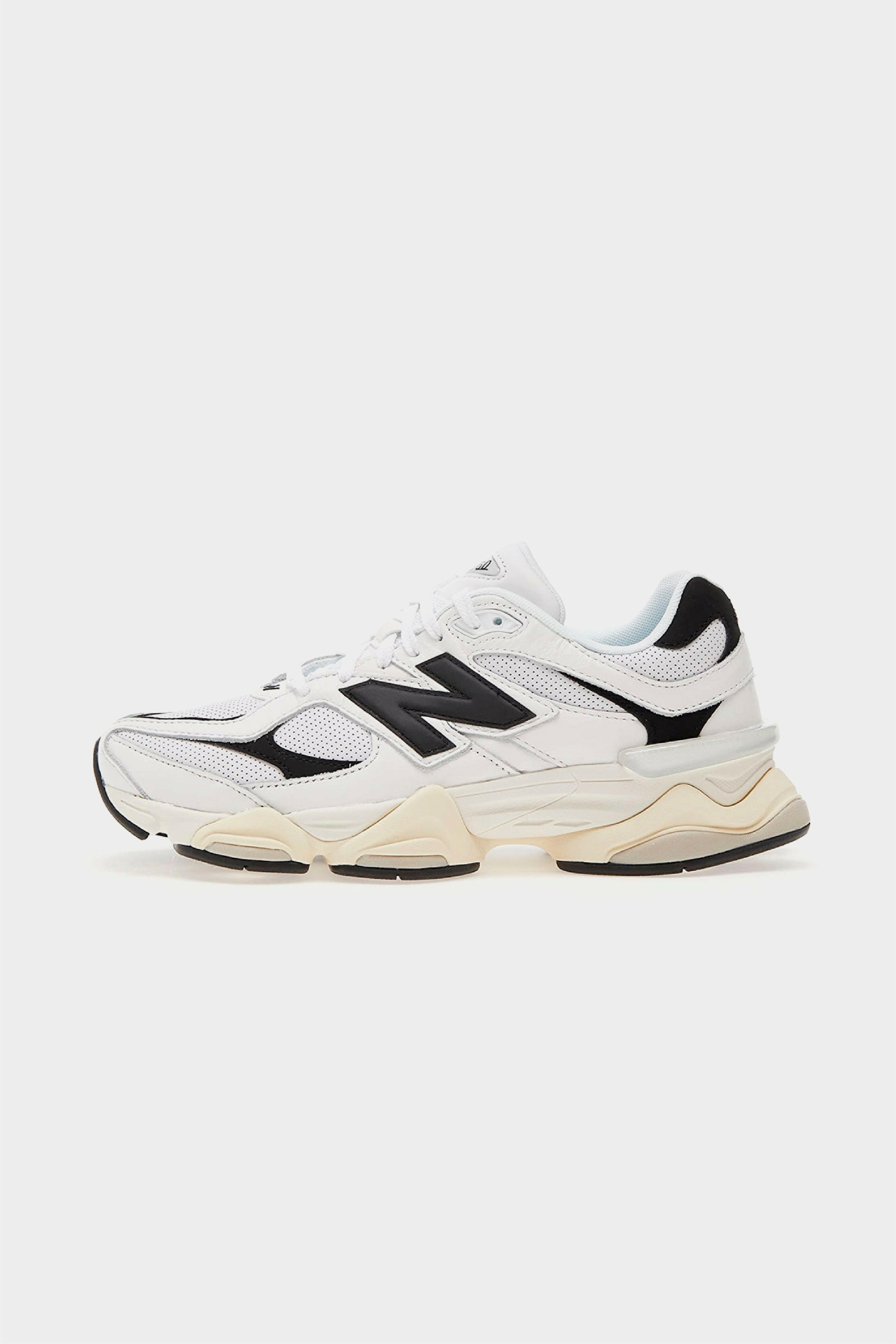 Selectshop FRAME - NEW BALANCE 9060 "화이트 블랙" 풋웨어 컨셉 스토어 두바이