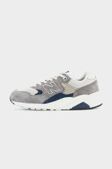 Selectshop FRAME - NEW BALANCE 580 "캐슬록" 신발 컨셉 스토어 두바이