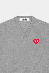 Selectshop FRAME - COMME DES GARCONS PLAY Comme des Garçons x Invader V Neck Sweater Sweats-Knits Concept Store Dubai